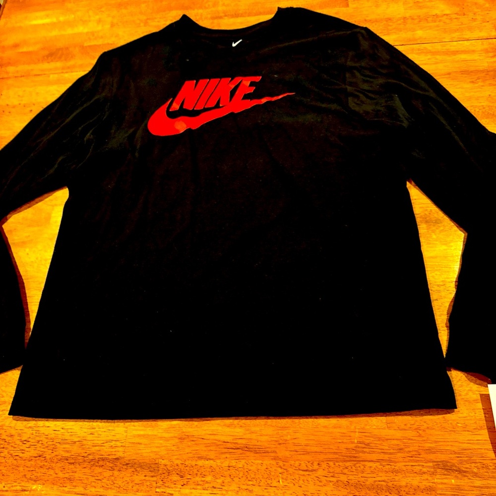 Nike T-Shirt Mens Large Black Swoosh Long Sleeve Cotton DR0534 010 New With Tags